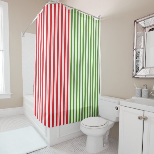 Rideaux De Douche Vacances Rouge & Elf Green Candy Stripe (En situation)
