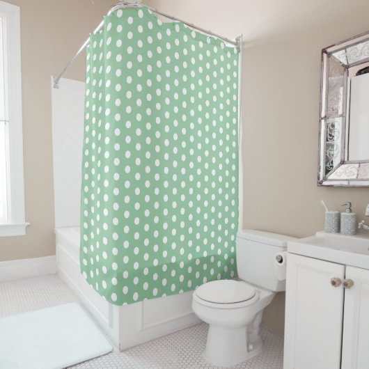 Rideaux De Douche White Polka Dots on Sage Green  (En situation)