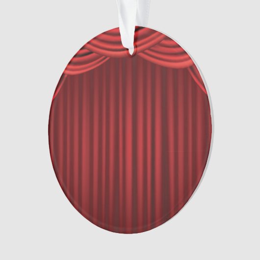 Rideaux rouges en étape (devant)