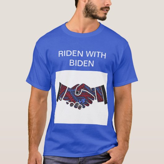Riden met Biden Mannen Basic Dark T-shirt (Voorkant)
