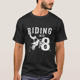 Riding in acht jaar oude 8e verjaardag van de jong t-shirt