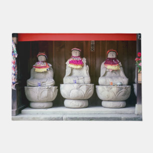 Rij van Jizo monnikenbeelden met slab en hoed - Ja Deurmat