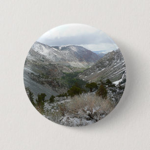Rijden door de bergen van Snowy Sierra Nevada Ronde Button 5,7 Cm