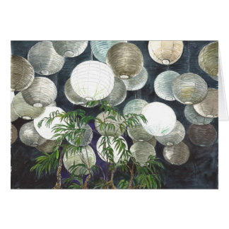 Rijstpapierlampen die aan het plafond hangen -l