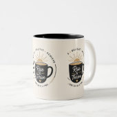 Rise & Thrive – Conception de logo pour mug motiva (Devant droit)