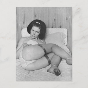 Risqué  lingerie model briefkaart