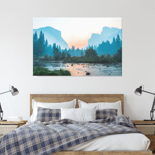    River Valley Glow – Forest & Mountain Calm Canvas Afdruk (Insitu (Slaapkamer))