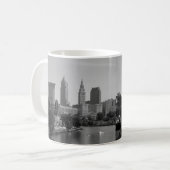 Riverview Cleveland B&W Mug (Devant gauche)