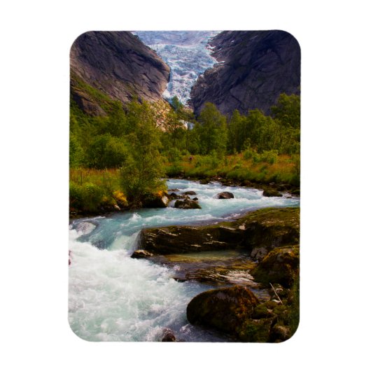 Rivier die stroomt uit de Briksdal-gletsjer Magneet (Verticaal)