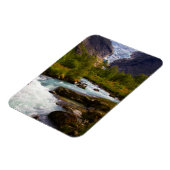 Rivier die stroomt uit de Briksdal-gletsjer Magneet (Linkerzijde)