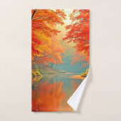 Rivière forestière d'automne (Serviette à main)