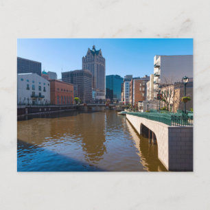 Rivierfront van Kilbourn Street in Milwaukee Briefkaart