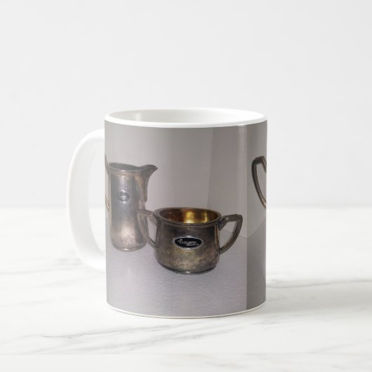 RMS Queen Elizabeth Artifacts Coffee Mok (Voorkant links)