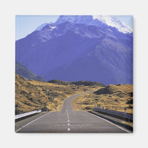 Road in Mount Cook National Park, Nieuw-Zeeland Magneet
