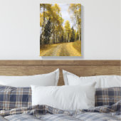 Road through the Fallen Aspen Leaves Canvas Afdruk (Insitu (Slaapkamer))