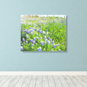 Roadside Bluebonnets Stretted Canvas Afdruk (Insitu (Houten vloer))