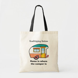Roadtripping gepensioneerde Schattigee reiscamper Tote Bag