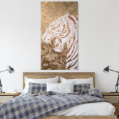 Roaring White Tiger Canvas – Ornate Gold Artwork (Insitu (Slaapkamer))