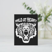 Roaring White Tiger | Wild op het hart Briefkaart (Staand voorkant)
