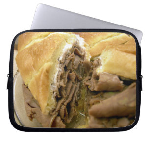 Roast beef sandwich met crèmegeit laptop sleeve