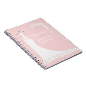 Robe blanche, sur le carnet rose de wedding (Côté Droit)