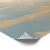 Robe bleue contre tableau bleu ciel (Coin)