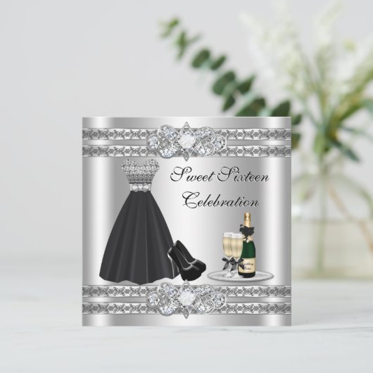 Robe d'argent pour un doux seize ans Invitation (Debout devant)