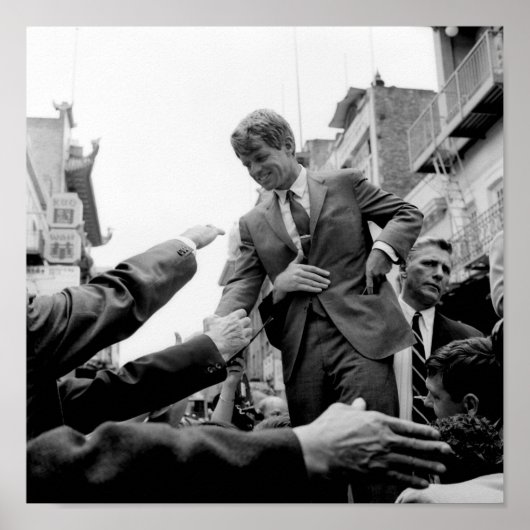 Robert Kennedy Pressing the Flesh - 1968 Poster (Voorkant)