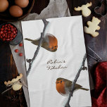 Robin Bird sur Branche Serviette de cuisine person<br><div class="desc">Un braqueur peint à la main était assis sur une branche d'hiver enneigée. Ajoutez simplement votre nom à cette serviette de cuisine. Il s'appelle Bob.</div>