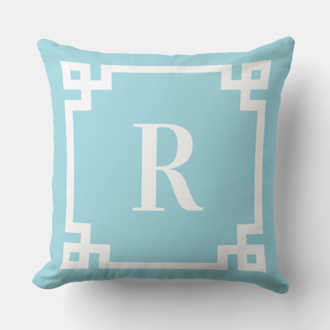 Robin Egg Blauw en Wit Grieks Key Border Monogram Buitenkussen (Voorkant)