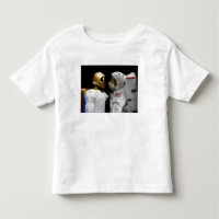 Robonaut 2, een handige, humanoïde astronaut hel 3