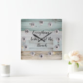 Robuust drijfhout en zeeschelpen beter in het stra vierkante klok (Huis)