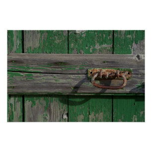 Robuuste deurhandgreep op groene deur perfect poster
