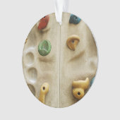 Roches au mur colorées d'escalade (devant)