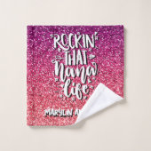 ROCKIN' THE NANA LIFE TYPOGRAPHIE PERSONNALISÉE (Gant de toilette)