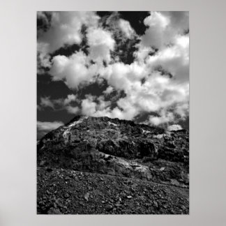 Rocks en Clouds BW Poster