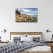 Rocky Seaside met motorboot Canvas Afdruk (Insitu (Slaapkamer))