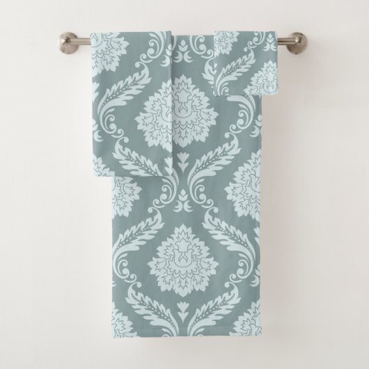 Rococo Damask Big Pattern Duck Egg Blue+Teal Bad Handdoek (Insitu)