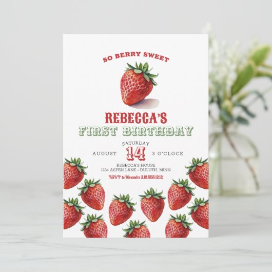 Rode aardbei bessen zoet 1e verjaardag uitnodiging (Staand voorkant)