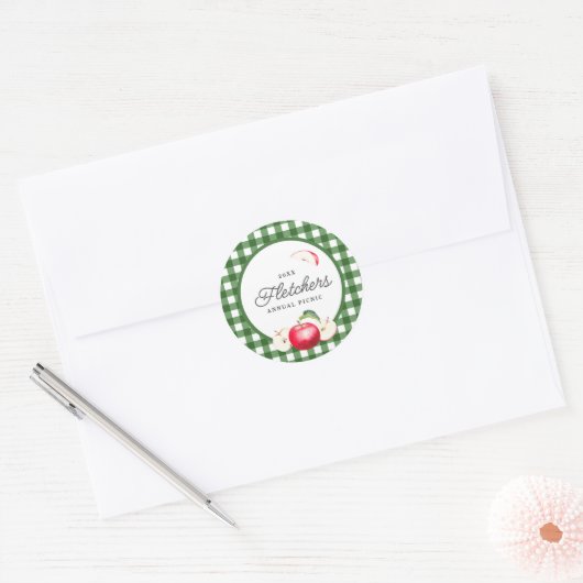 Rode Appels & Groene Gingham Custom Ronde Sticker (Envelop)