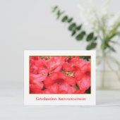 Rode azalea bloemen afstuderen aankondiging (Staand voorkant)