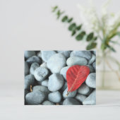 Rode bladeren en stenen briefkaart (Staand voorkant)