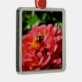 rode bloemen en honingbij metalen ornament (Rechts)