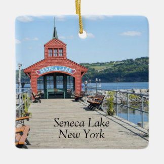 Rode boothuis op Seneca Lake Keramisch Ornament