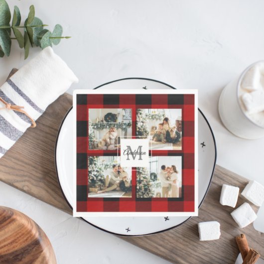 Rode buffels en collage foto's met Initiaal Servet