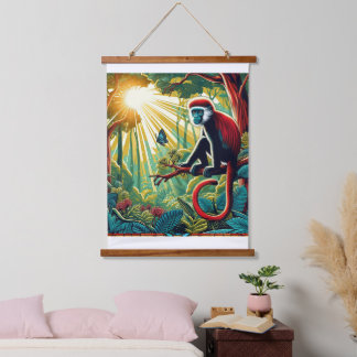 RODE COLOBUS APENTAPIJT HANGEND WANDKLEED