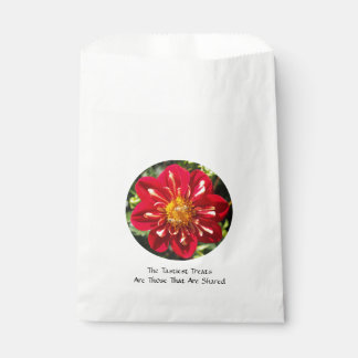 Rode Dahlia met Bee Pair - Witte Favor Bag Bedankzakje