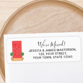 Rode deur We hebben het adres van de retourzending Etiket