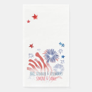 Rode en blauwe aquarel vuurwerk op wit servet