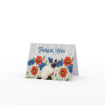 Rode en blauwe papavers met Siamese kat